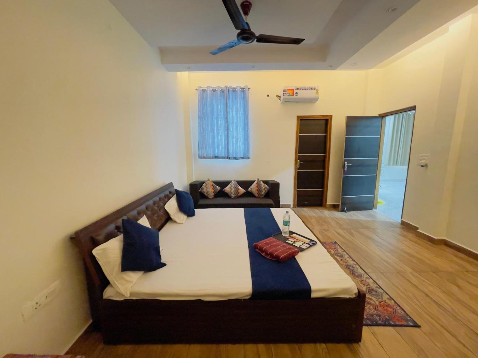 Atulyam Stays Sushant Golf City Lucknow Exterior foto
